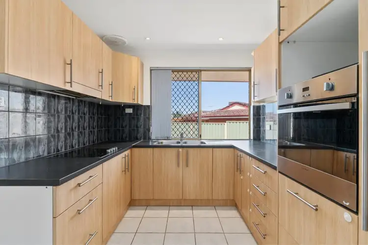 22 Bresnahan Place, Marangaroo WA 6064