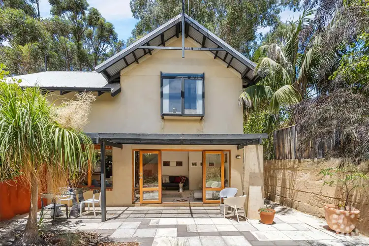 1/210 Canning Highway, East Fremantle WA 6158