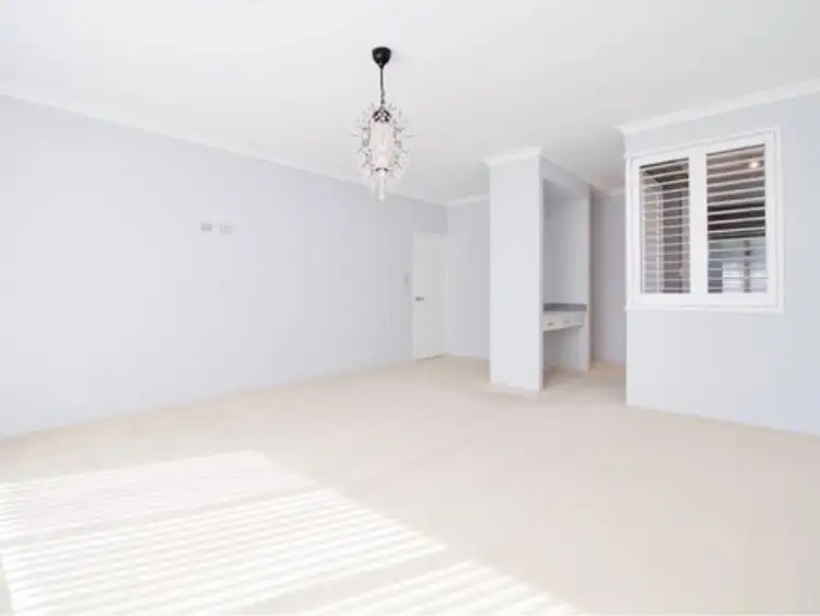 Sixth view of Homely house listing, 4 Primrose Way, Baldivis WA 6171
