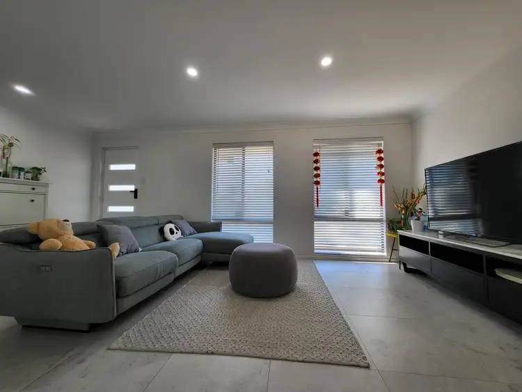 Second view of Homely house listing, 5 Tremandra Way, Parkwood WA 6147