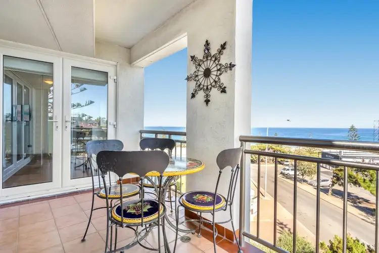 R313/183 West Coast Highway, Scarborough WA 6019