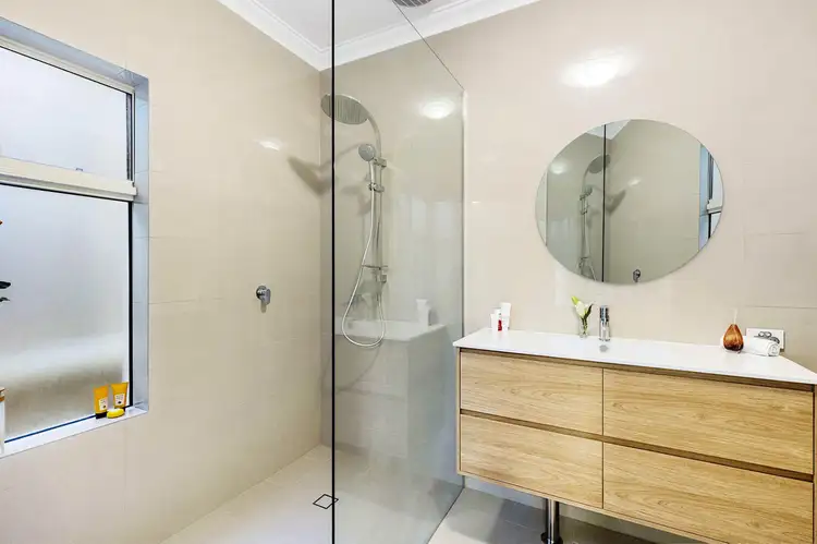 Sixth view of Homely house listing, 2/34 Leonora Street, Como WA 6152