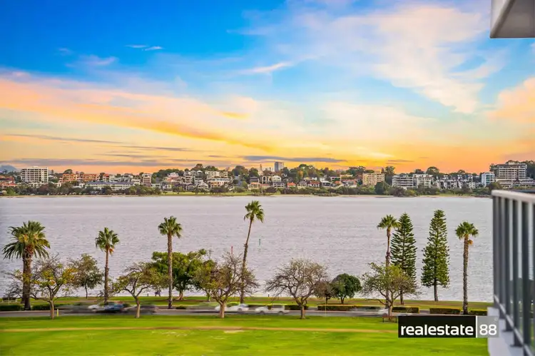 28/132 Terrace Road, Perth WA 6000