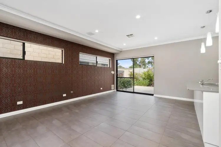 Fifth view of Homely house listing, 7/26 Charnley Bend, Success WA 6164