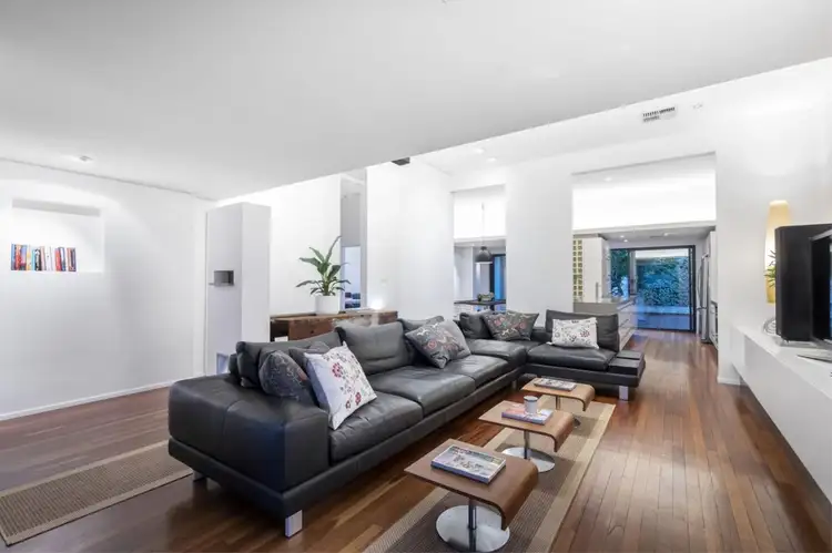 18 Senate Street, Claremont WA 6010