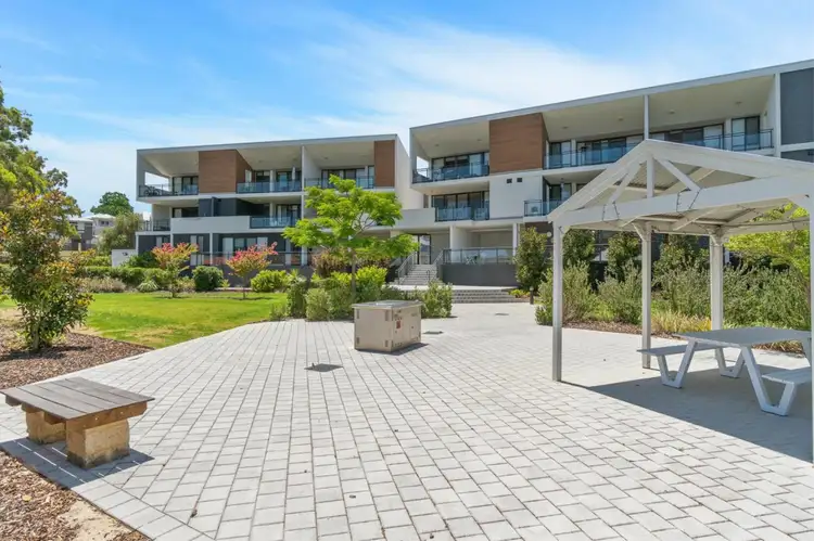18/97 Peninsula Road