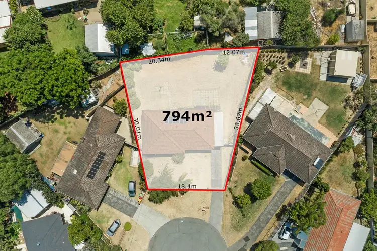 15 Pagneil Court, Hamilton Hill WA 6163