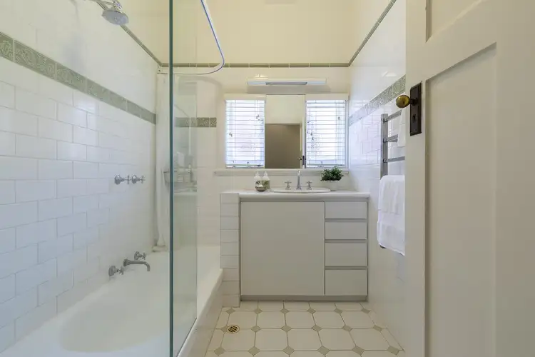Fourth view of Homely house listing, 33 The Boulevarde, Mount Hawthorn WA 6016