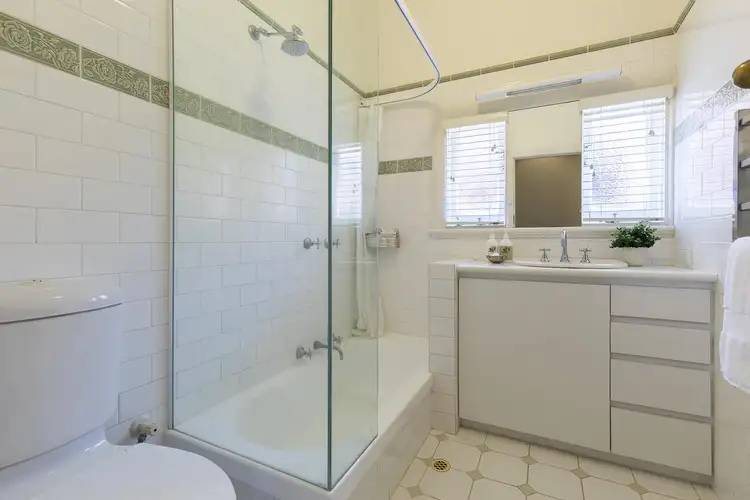 Fifth view of Homely house listing, 33 The Boulevarde, Mount Hawthorn WA 6016