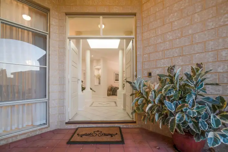 Sixth view of Homely house listing, 86 Seaward Loop, Sorrento WA 6020