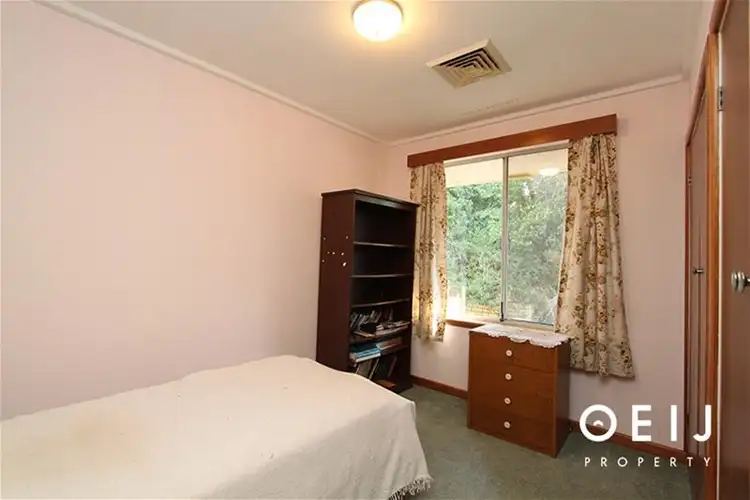 Seventh view of Homely house listing, 11 Billabong Way, Mount Nasura WA 6112