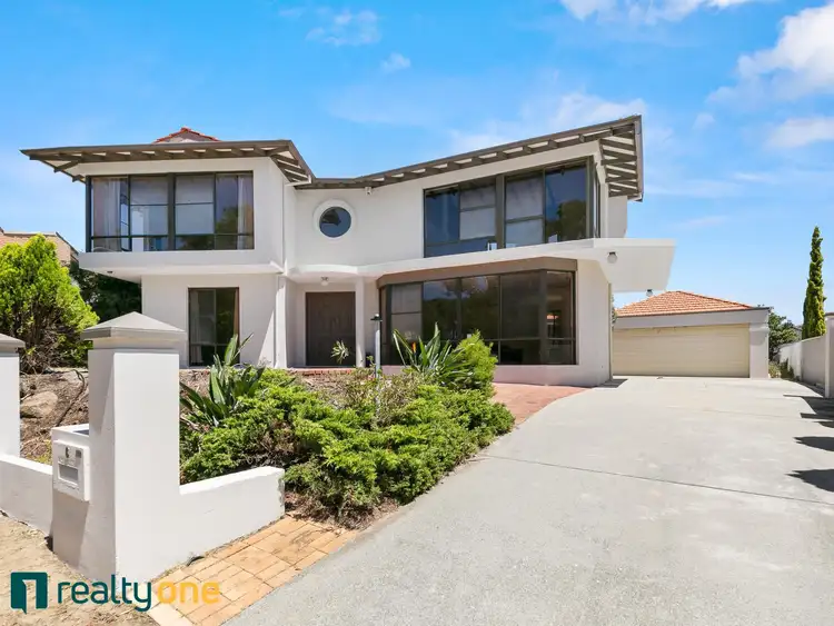 6 Houghton Way, Winthrop WA 6150