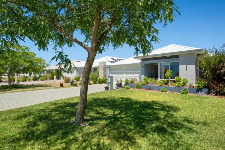 35 Rockefeller Way, Harrisdale WA 6112