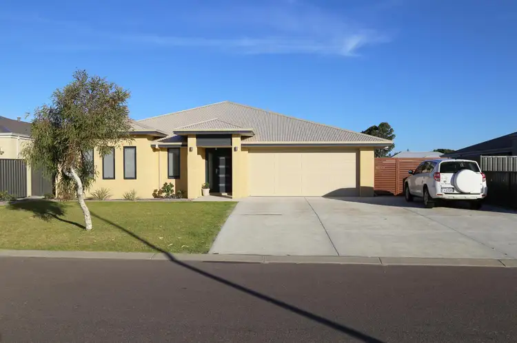 6 Magistrate Drive, Castletown WA 6450