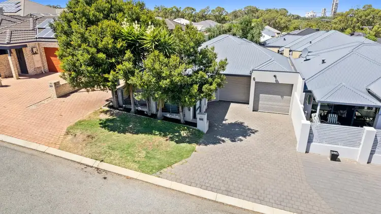 Second view of Homely house listing, 5A L'Aquila Circle, Beeliar WA 6164