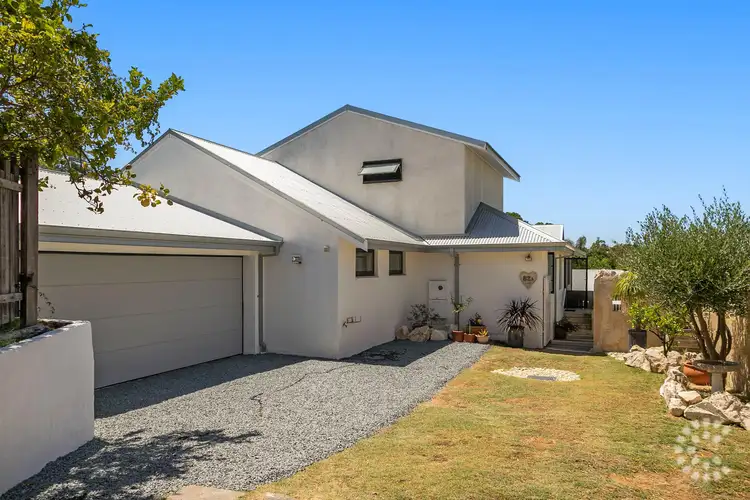 82A Paget Street, Hilton WA 6163