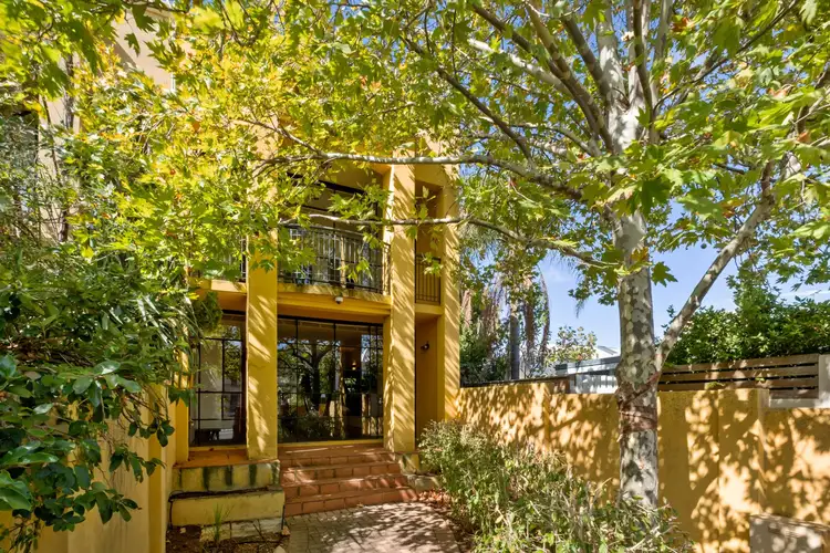 6 Robinson Ave, Perth WA 6000