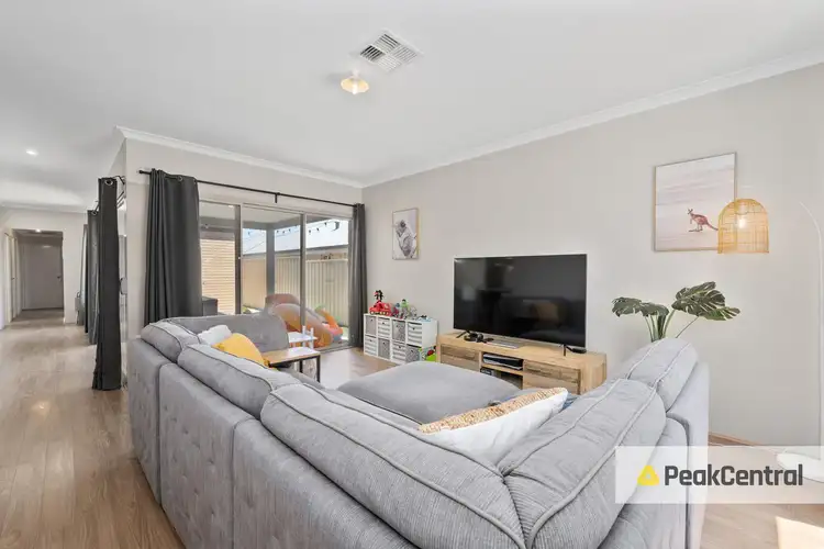 12 Grasstree Lane, Success WA 6164