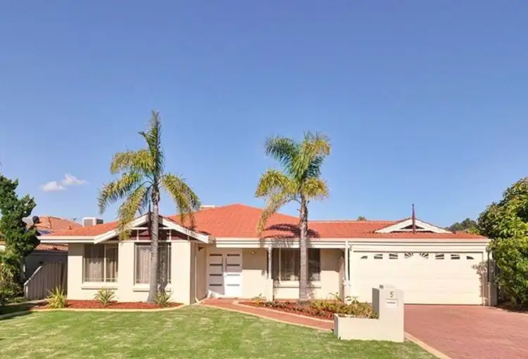 Main view of Homely house listing, 5 Shetland Rise, Kinross WA 6028