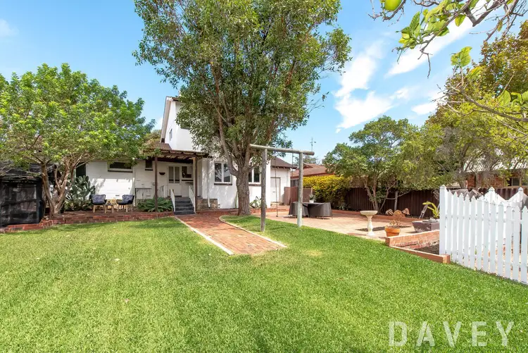 19 Marri Road, Duncraig WA 6023