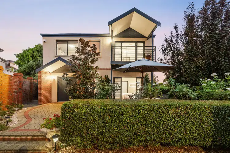 8A Halse Place, Karrinyup WA 6018
