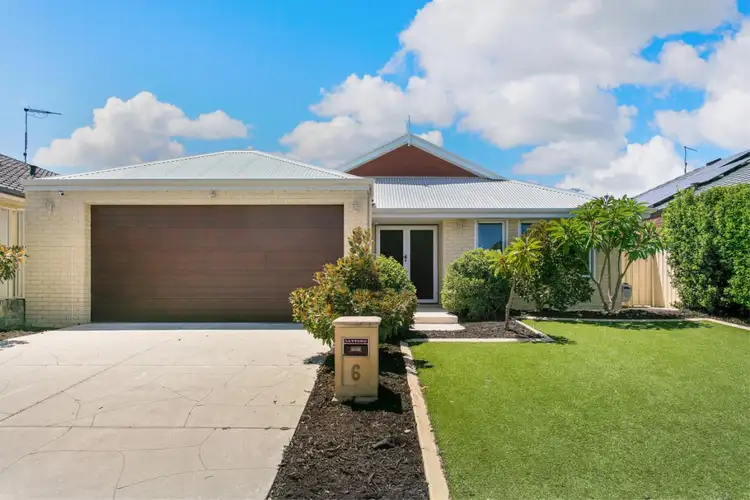 6 Laila Turn, Madeley WA 6065