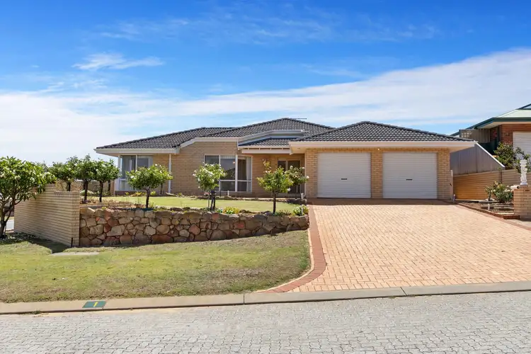 1 Nancy Way, Coogee WA 6166