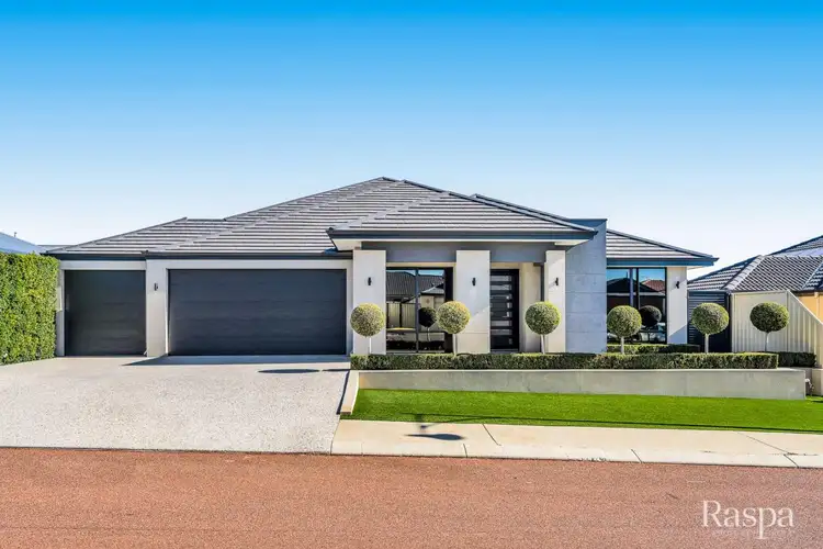 29 Riverina Parade, Lake Coogee WA 6166