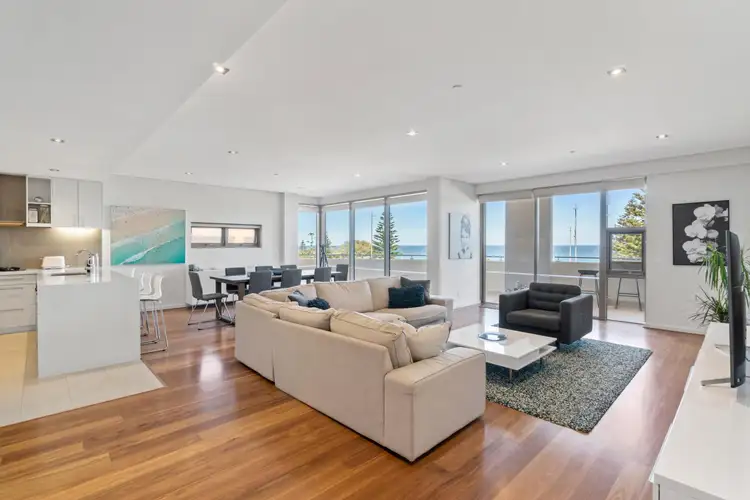 7/2 Brighton Road, Scarborough WA 6019