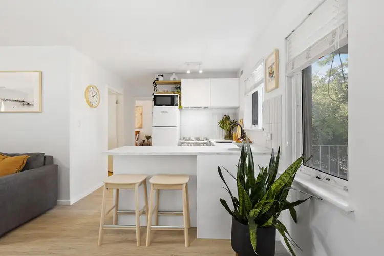 Fifth view of Homely apartment listing, 6/4 Sackville Terrace, Scarborough WA 6019