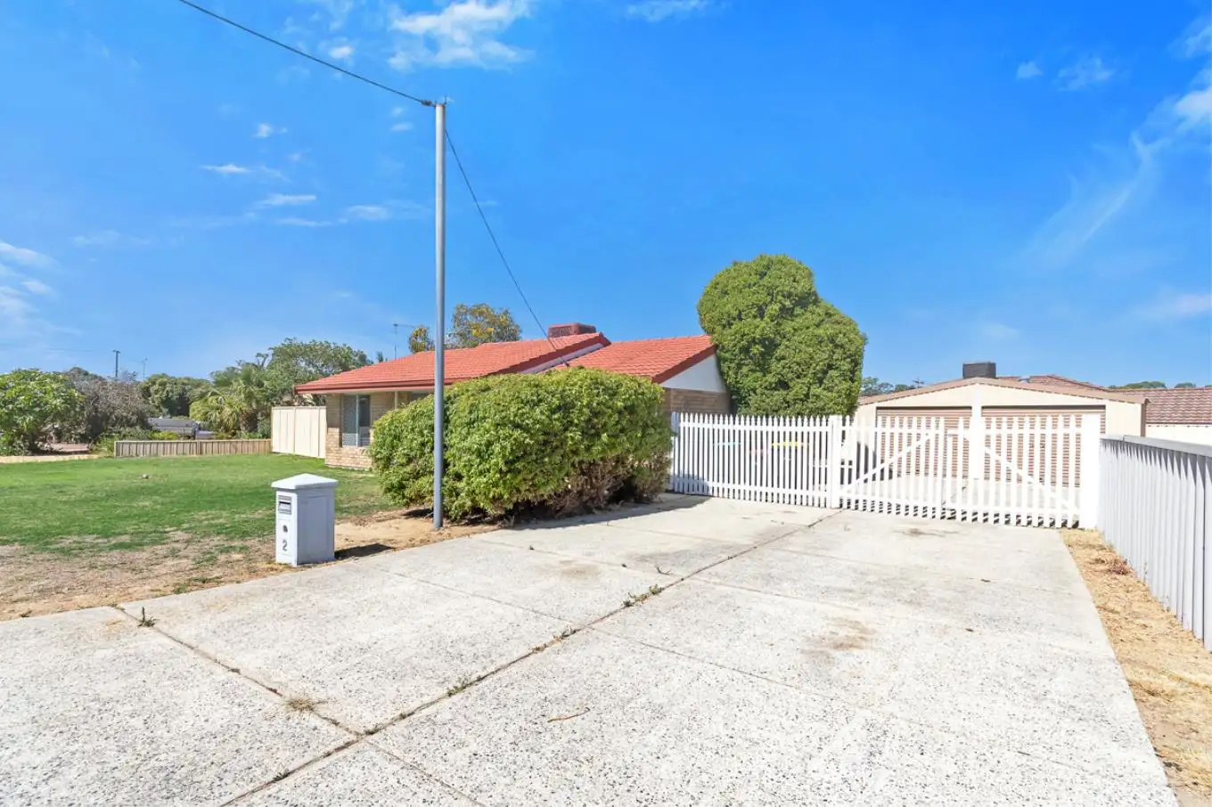 Main view of Homely house listing, 2 Lockeville Close, Beldon WA 6027