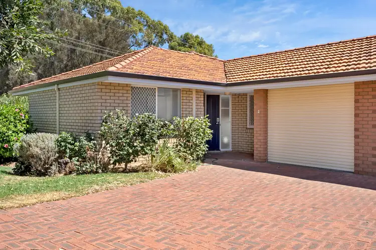 2 Williamson Way, Trigg WA 6029