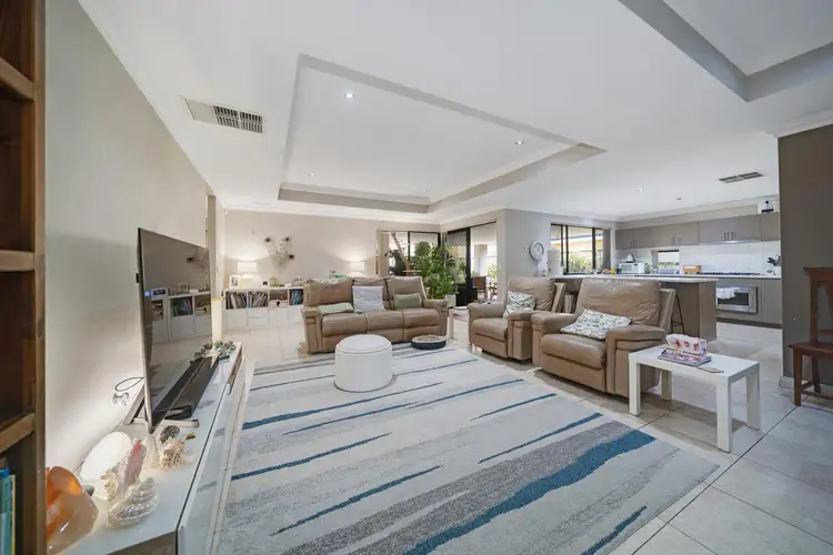 43 Kesiya Turn, Aubin Grove WA 6164