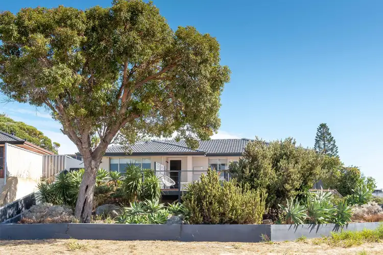 15 Ensign Way, Beldon WA 6027