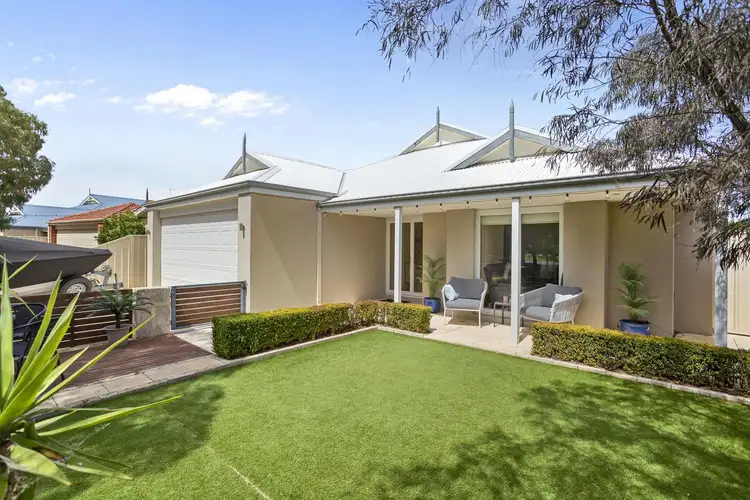 48 Litchfield Crescent, Carramar WA 6031