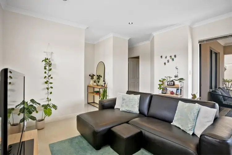 Fifth view of Homely villa listing, 6A Gibb Crescent, Westminster WA 6061