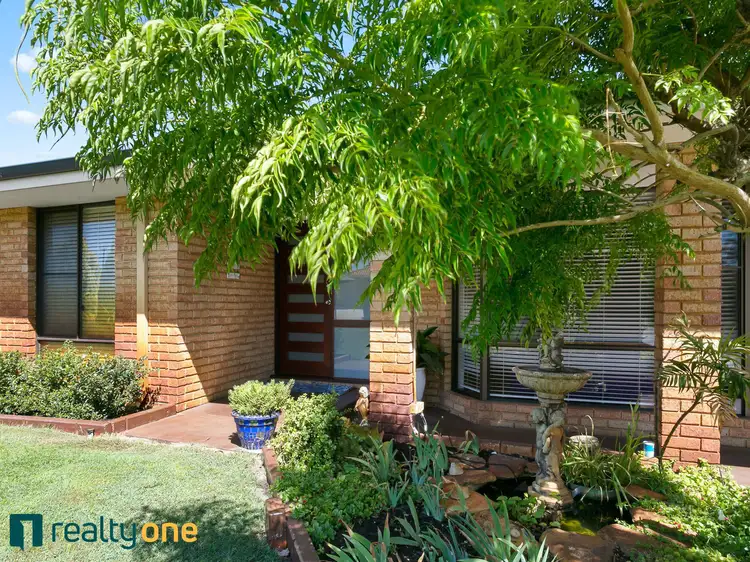 18 Nicholson Loop, Bateman WA 6150
