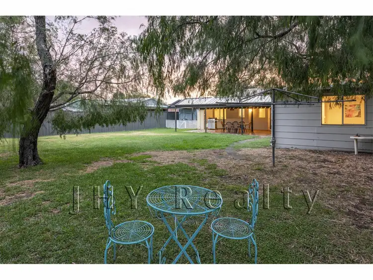 33 Peron Avenue, Dunsborough WA 6281