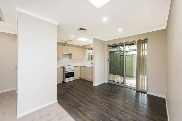 Sixth view of Homely villa listing, 33/10 Houtmans Street, Shelley WA 6148