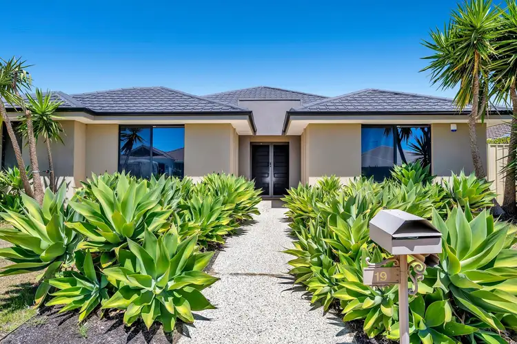 Second view of Homely house listing, 19 Glenbawn Vista, Lakelands WA 6180