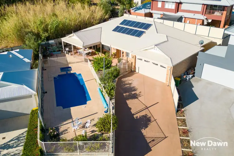 28 Blenheim Place, Swan View WA 6056