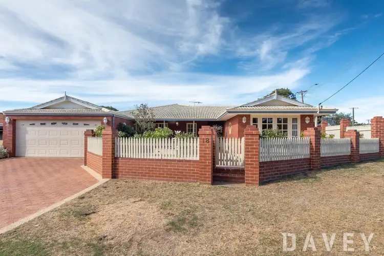 18 Ellison Drive, Padbury WA 6025