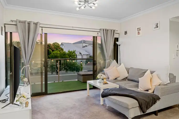 Third view of Homely apartment listing, 17/1 Dunedin Street, Mount Hawthorn WA 6016