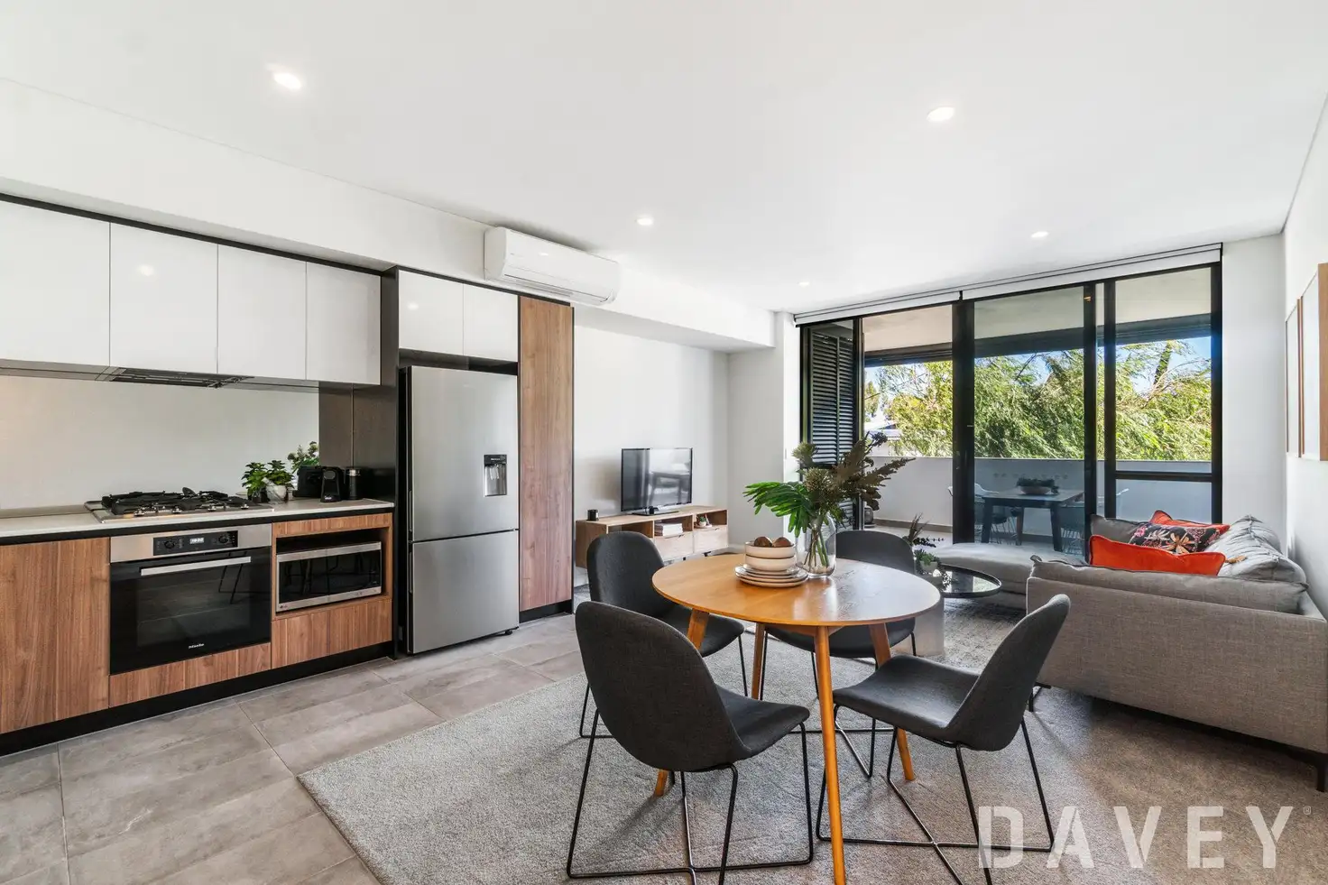 Main view of Homely house listing, 1/22 Cassinia Road, Duncraig WA 6023