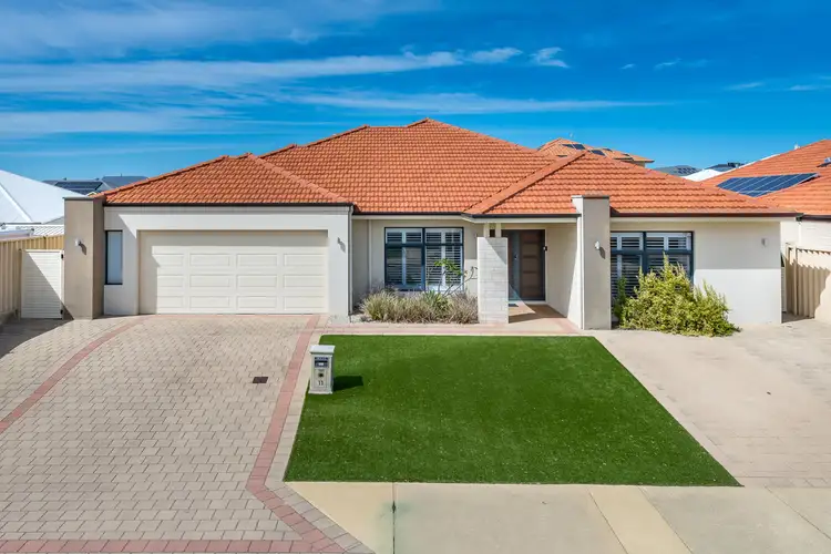 11 Venice Entrance, Iluka WA 6028