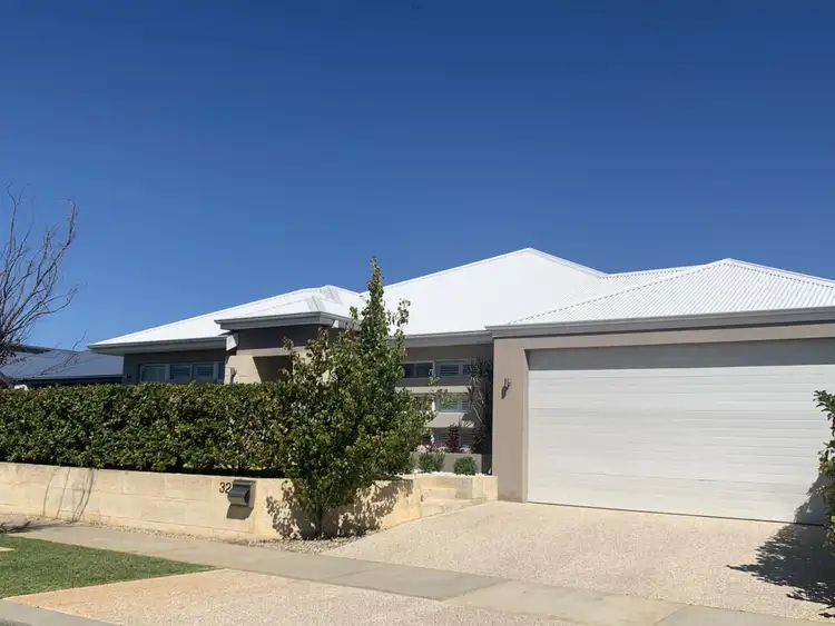 32 Cinnabar Bend, Aveley WA 6069