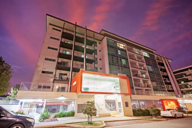 301/17 Malata Crescent, Success WA 6164