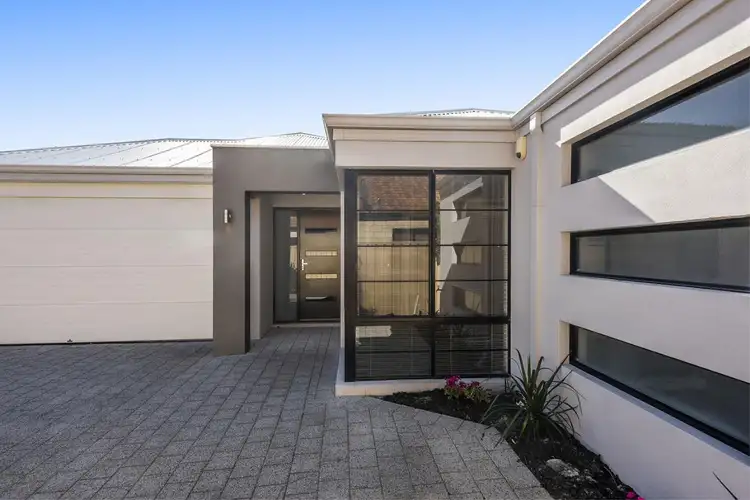 17C Bunratty Link, Canning Vale WA 6155