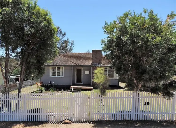 6 Cowley Street, Boyup Brook WA 6244