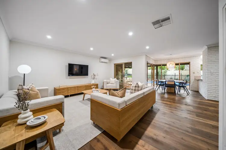 7 Reef Court, Sorrento WA 6020